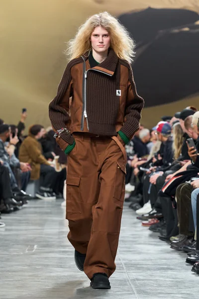 Look 29